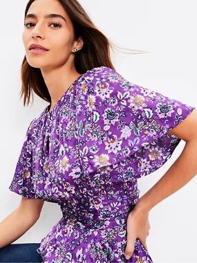 LOFT Purple Floral Peplum Blouse | Flutter Sleeve | Size 2 NWT